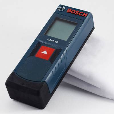 Bosch GLM 10 Laser Measure Contents